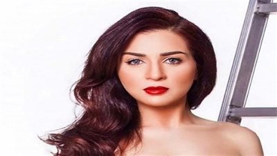  الممثلة المصرية مي عز الدين تتصدر التريند (صور)