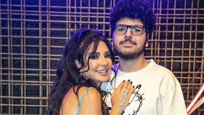  الفنانة اللبنانية ماغي بو غصن تحتفل بعيد ميلاد ابنها 