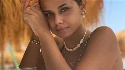  أسرار لا تعرفها تكشفها الفنانة المصرية منة عرفة عن حياتها (فيديو)