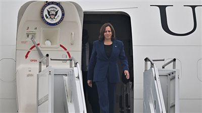 نائبة الرئيس الأمريكي تصل كوريا الجنوبية