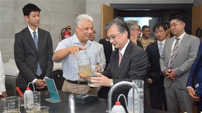 القوات المسلحة تنظم زيارة للسفير اليابانى بالقاهرة لمحطة معالجة مياه بحر البقر 