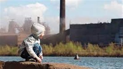 دراسات: القلق قد يكون اضطرابا يورّثه الآباء للأبناء