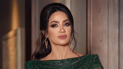 على طريقتها الخاصة.. الفنانة اللبنانية ديانا حداد تحتفل بعيد ميلادها 