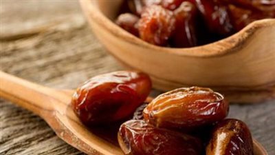 7 منافع ضمن فوائد البلح الرطب.. تعرف على الفرق بينه وبين التمر