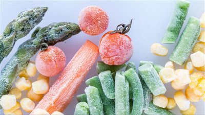 خبيرة: بعض المواد الغذائية لا تصلح للتجميد (الأسباب)