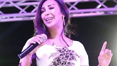  المطربة المصرية شاهيناز تتصدر التريند.. ما القصة؟ (صور)