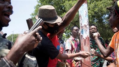 هايتي تناشد المجتمع الدولي مساعدتها لوقف حصار الوقود من جانب عصابات مسلحة