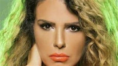  الفنانة المصرية دنيا عبدالعزيز تتصدر مواقع التواصل.. ما القصة؟