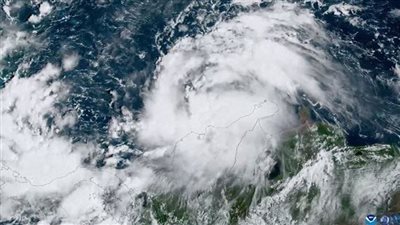 عاجل.. العاصفة جوليا تتحول لإعصار وتتجه نحو شرق أمريكا الوسطى