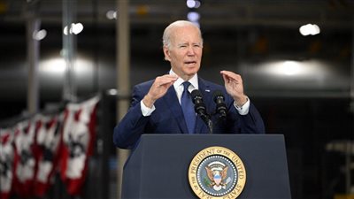 البيت الأبيض: تعليقات بايدن حول التهديدات النووية تعكس المخاطر العالية في أوكرانيا