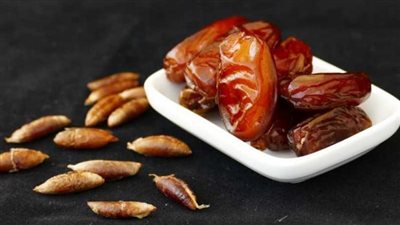 وفقا لـ دراسات طبية.. فوائد أكل البلح يوميا وطبيب يوضح كمية التمر المسموح بها