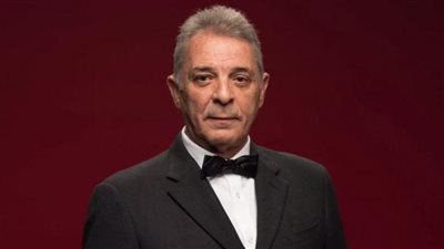 الممثل المصري محمود حميدة يكشف عن التضحيات التي يبذلها الفنانون.. المفاجأة صادمة