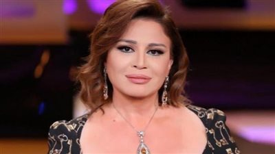 خلال صالون ثقافي.. إلهام شاهين تكشف جوانب من حياتها الشخصية لأول مرة