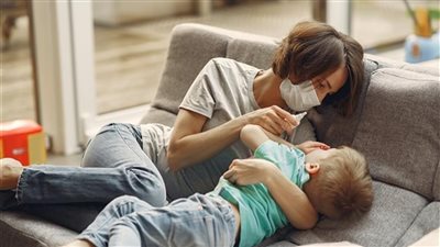 باحثون يفسرون سبب تأثر الأطفال بفيروس كورونا أقل من البالغين