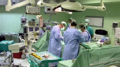 نجاح أول عملية في العالم لزراعة أمعاء في إسبانيا 