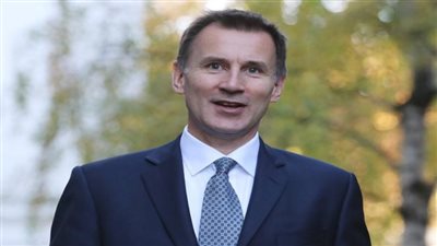 بريطانيا.. جيرمي هانت وزيرا للمالية خلفًا لـ 