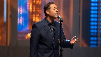  الفنان المصري مدحت صالح يكشف كواليس لأول مرة عن حياته الفنية (فيديو)