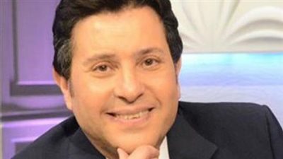 الفنان المصري هاني شاكر يشيد بأسلوب سامي قنديل.. ما القصة؟ (فيديو)