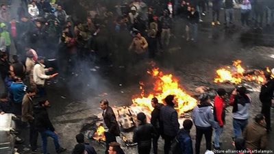 إيران.. ارتفاع عدد قتلى الاحتجاجات إلى 215 بينهم 27 طفلا