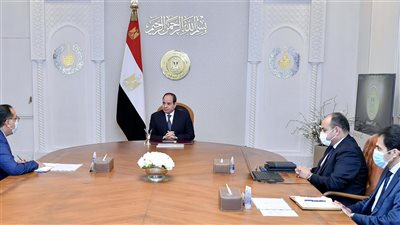 الرئيس السيسي يتابع مخطط وزارة التجارة والصناعة لزيادة الاستثمارات 
