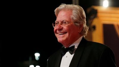 بعد تصدره محركات البحث.. من هو حسين فهمي؟