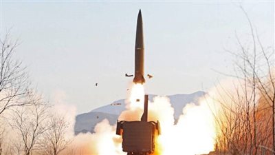 كوريا الشمالية تطلق 10 قذائف مدفعية قبالة ساحلها الغربي