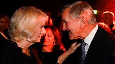 عقيلة الملك تشارلز الثالث تخطف الانظار خلال حضورها أول حفل يقام منذ جائحة كورونا (صور)