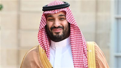 أمر طبي يمنع محمد بن سلمان من حضور القمة العربية.. ما القصة؟
