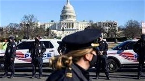 إدارة الهجرة الأمريكية اعتقلت 75 ألف شخص دون سجل جنائى منذ تولى ترامب إدارة الهجرة الأمريكية اعتقلت 75 ألف شخص دون سجل جنائى منذ تولى ترامب