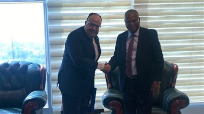 سفير مصر لدى السودان يلتقي وزير العدل السوداني