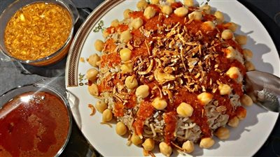 طريقة عمل الكشري في حلة واحدة.. وصفة فاطمة أبو حاتي بالفيديو