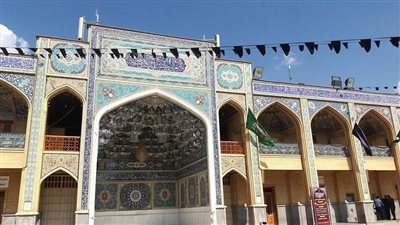 هجوم إرهابي على أحد المراقد الشيعية بمدينة شيراز الإيرانية 