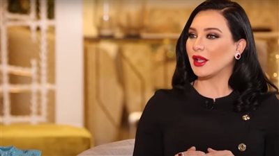 رسالة مؤثرة للفنانة السورية سلاف فواخرجي حول أزمة 