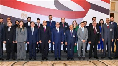 الرئيس السيسي يجتمع برابطة رجال الاعمال القطريين