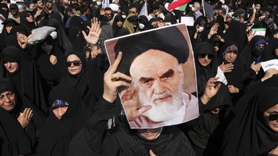 إيران.. احتجاجات في جامعة أمير كبير في طهران ترفع شعارات ضد خامنئي 