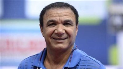 بعد مباراة القمة وأخطاء نجومه.. أحمد الطيب يُطالب جمهور الزمالك بالهدوء