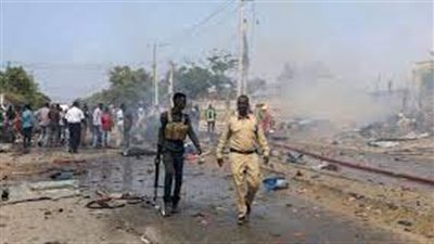 الرئيس الصومالي يكشف تفاصيل الهجوم بسيارتَين مفخختَين بمقديشو