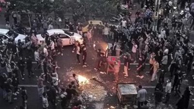  قوات الأمن الإيرانية تفتح النار خلال احتجاج في جامعة كردستان للعلوم الطبية بغرب البلاد (فيديو)