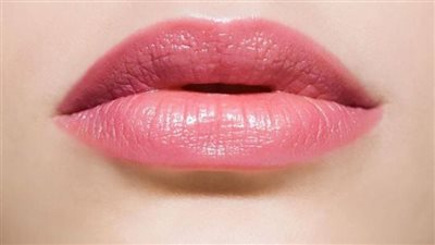 طرق تعمل على مواجهة تشقق الشفاه 