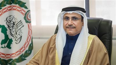 البرلمان العربي يستنكر التفجير الانتحاري الذي استهدف قاعدة عسكرية غربي مقديشو 