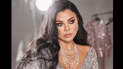 هيفاء وهبي تعلق على تصريحاتها الأخيرة لدعم الفنانة المصرية يسرا اللوزي 
