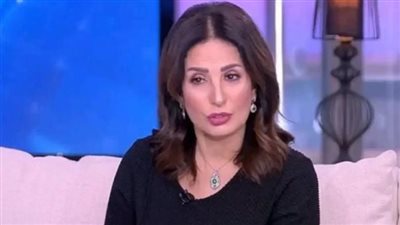  الفنانة المصرية أمل رزق تروي معاناتها مع مرض قبل 9 أعوام أفضى إلى فقدان بصرها 