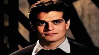 مقتنيات الفنان المصري الراحل عمر الشريف تثير الجدل عبر مواقع التواصل (صور)