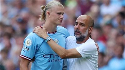  مدرب مانشستر سيتي الإنجليزي يسخر من تصريحات لاعبه الأسبق زلاتان إبراهيموفيتش