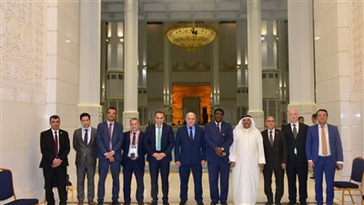 رئيس البرلمان العربي يزور جامع الجزائر (صور)