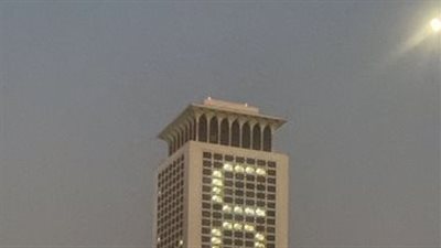 مصر.. إضاءة مبنى الخارجية بـCOP27 استعدادا لانطلاق لمؤتمر المناخ 