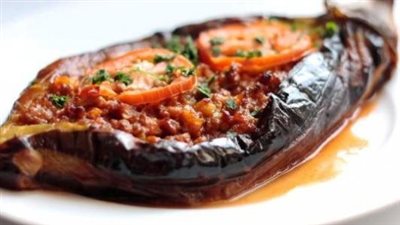 طريقة عمل المسقعة المصرية.. وجبة أصيلة من أرض الكنانة