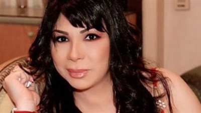  الفنانة المصرية غادة إبراهيم تثير الجدل بحديثها حول الصلاة وارتداء النقاب 