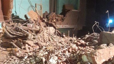 انهيار عقار كامل بمنطقة إمبابة في مصر ووقوع مصابين