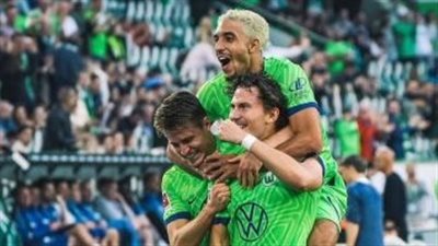  الدوري الألماني.. فولفسبورج يحقق فوزا هاما على نظيره فريق بوروسيا دورتموند